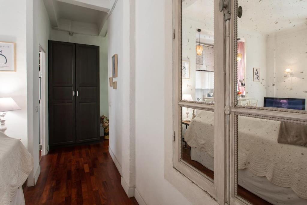 #41 & Charming 1 Bdr Flat 10mins Walk To *